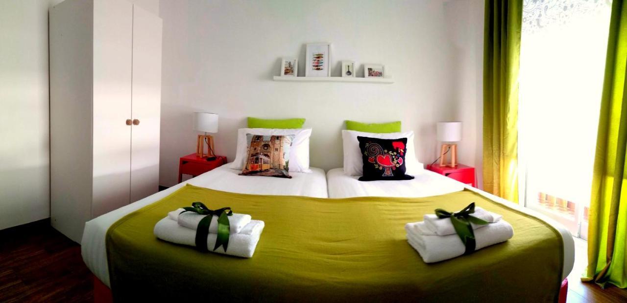 Tugaplace Bed & Breakfast Montijo Exterior photo